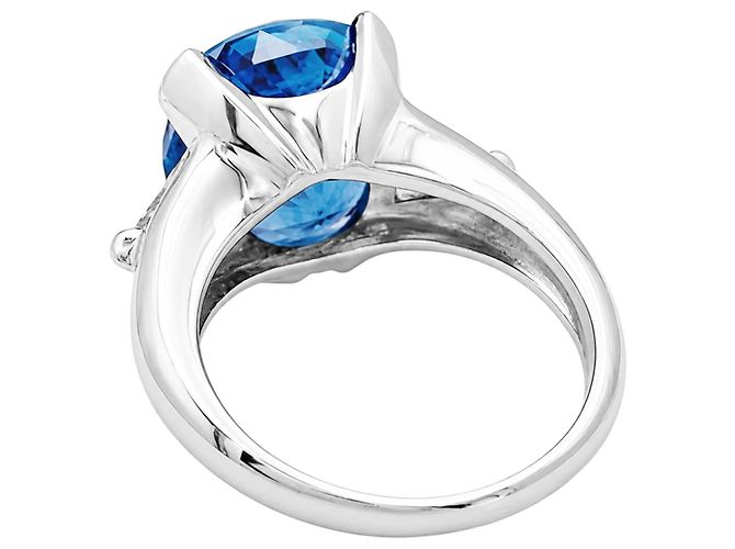 Autre Marque Platinring mit Cushion-Saphir und Dreiecksdiamanten. - Ansicht 5