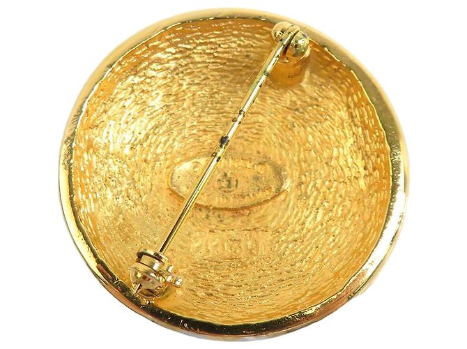 Broche redondo Chanel CC Gold Plated - vista 2