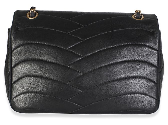 Gabrielle Borsa Chanel Medium Paris-Seoul Pagoda in pelle d'agnello nera chevron - vista 2