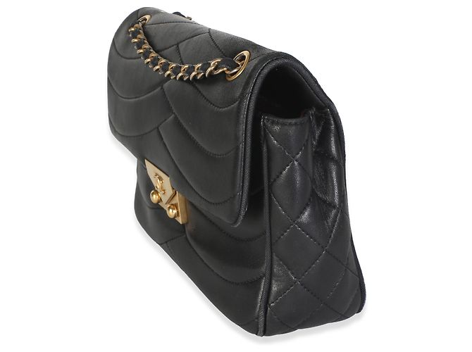 Gabrielle Borsa Chanel Medium Paris-Seoul Pagoda in pelle d'agnello nera chevron - vista 3