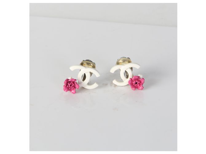Gabrielle Pendientes CC Chanel de esmalte blanco y rosa - vista 6