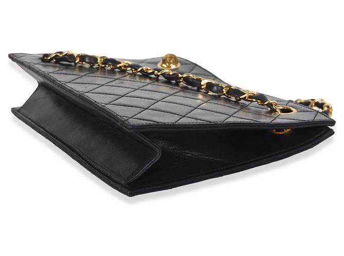 Chanel Vintage Timeless Small Schultertasche aus schwarzem gestepptem Lammleder - Ansicht 7
