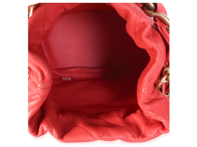 Gabrielle Chanel More Bucket Bag aus gestepptem rotem Kalbsleder mit Kette - Ansicht 5