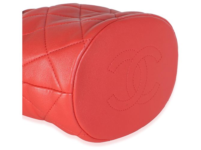 Gabrielle Chanel More Bucket Bag aus gestepptem rotem Kalbsleder mit Kette - Ansicht 7