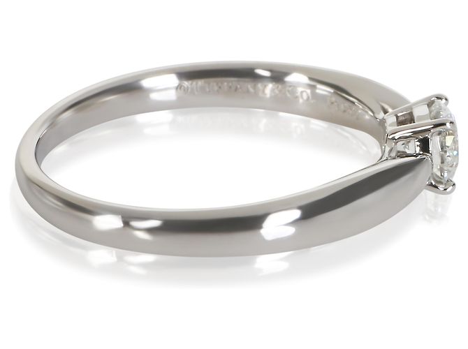 Tiffany & Co. Harmony Verlobungsring mit rundem Brillanten von 0.31 ct - Ansicht 3