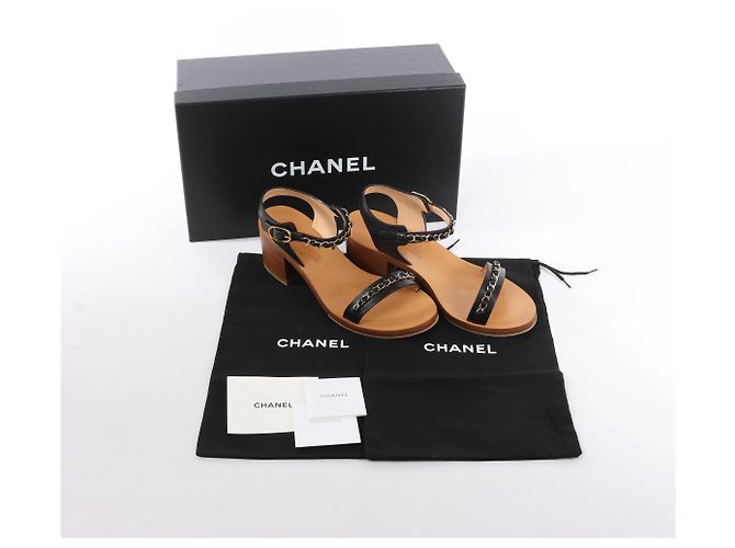 Sandali Chanel Coco Mark in pelle con cinturino a catena Marrone x Nero, Taglia EU 36.5 - vista 13