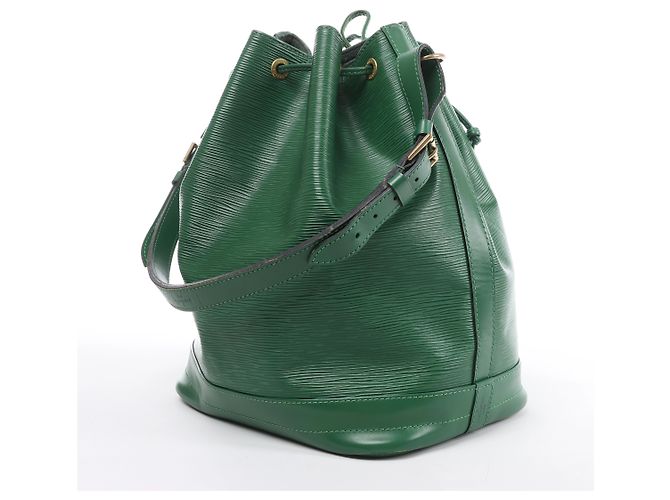 Borsa a tracolla Louis Vuitton Noe in pelle Epi Verde M44004 - vista 3