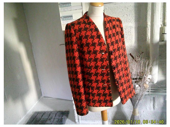 Autre Marque ATIAN Orange and Black Houndstooth Wool Short Jacket - view 2