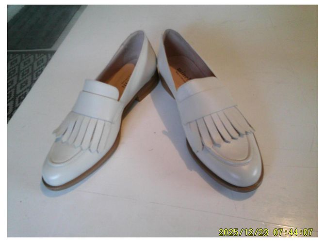 Minelli Weiße Leder-Loafer mit Fransen - Ansicht 2