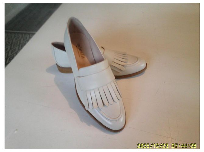 Minelli Weiße Leder-Loafer mit Fransen - Ansicht 5