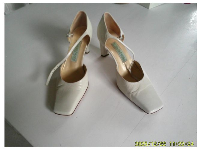 Autre Marque Moda di Fausto weiße Leder-Pumps - Ansicht 7