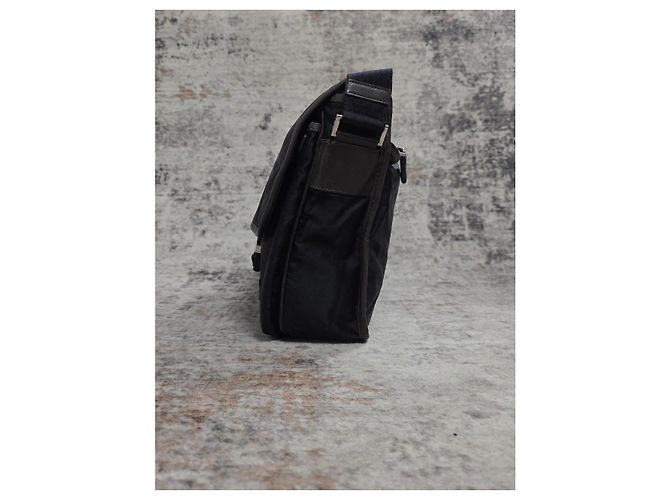 Borsa a tracolla Prada Milano in nylon nero - vista 10