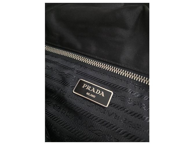 Borsa a tracolla Prada Milano in nylon nero - vista 14