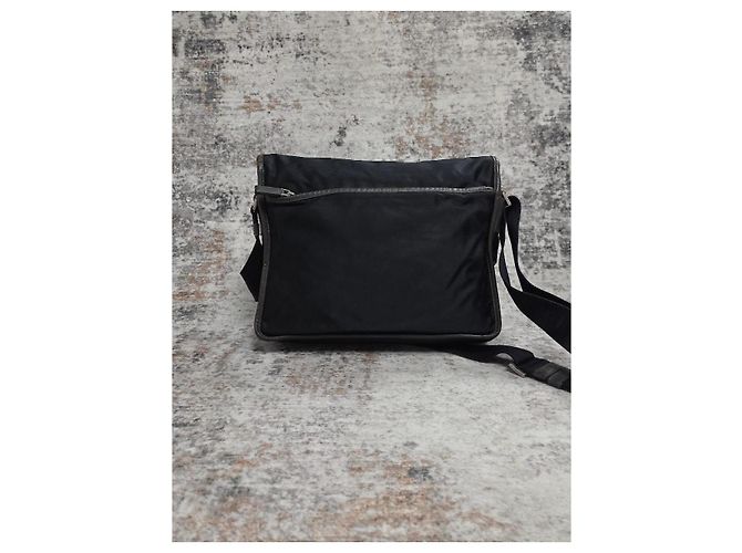 Borsa a tracolla Prada Milano in nylon nero - vista 3