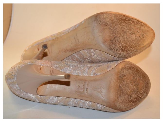 Giuseppe Zanotti Décolleté in Pizzo Beige - vista 5