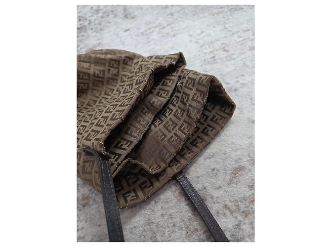 Borsa a mano Fendi Roll Bag in tela monogram - vista 13