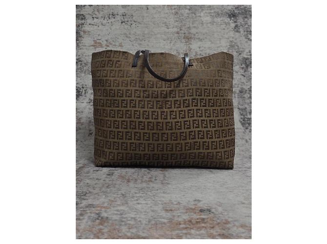 Borsa a mano Fendi Roll Bag in tela monogram - vista 2