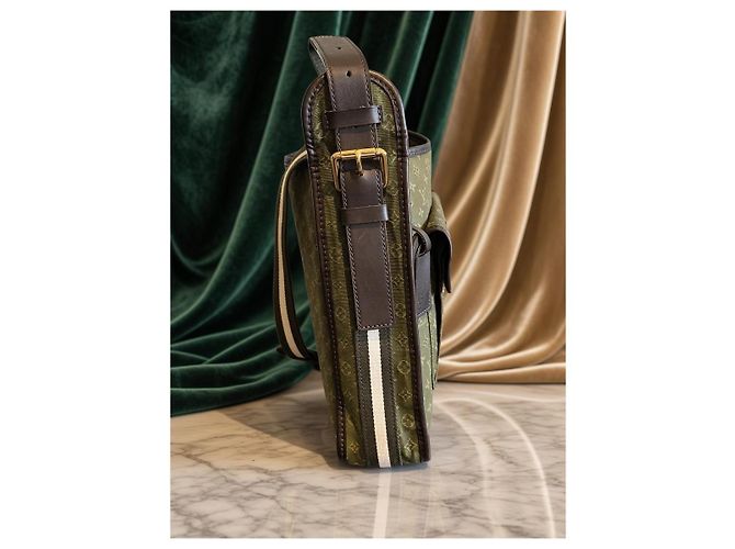 Louis Vuitton Reporter PM en toile Monogram - vue 3