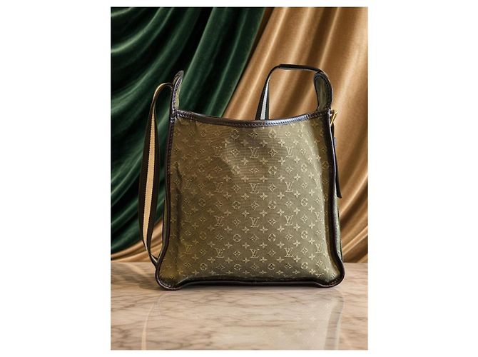 Louis Vuitton Reporter PM en toile Monogram - vue 5