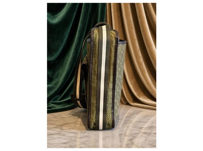 Louis Vuitton Reporter PM en toile Monogram - vue 6