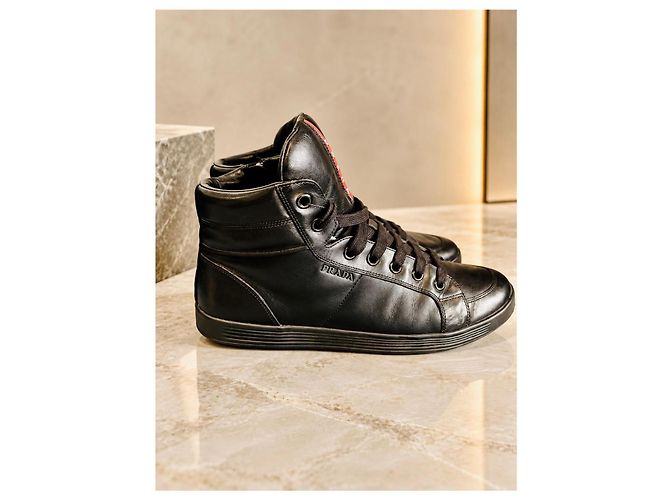 Prada Sneaker alte in pelle nera - vista 2