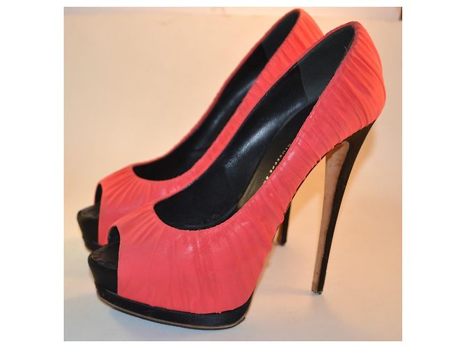 Giuseppe Zanotti Décolleté in Pelle Corallo - vista 2