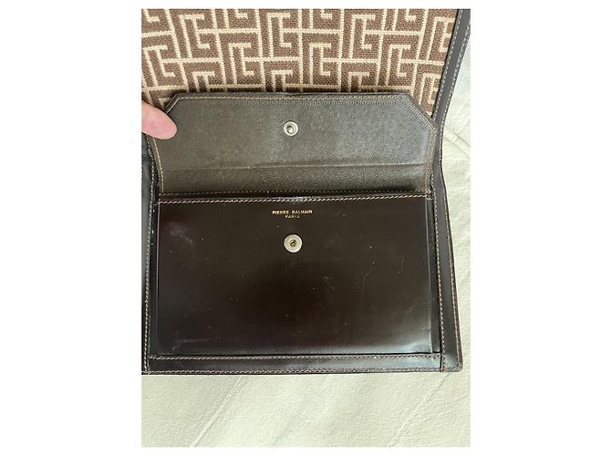 Pierre Balmain Clutch em lona monogramada e couro castanho - vista 3