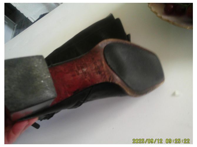 Sergio Rossi Hohe Schwarze Lederstiefel Blockabsatz - Ansicht 7
