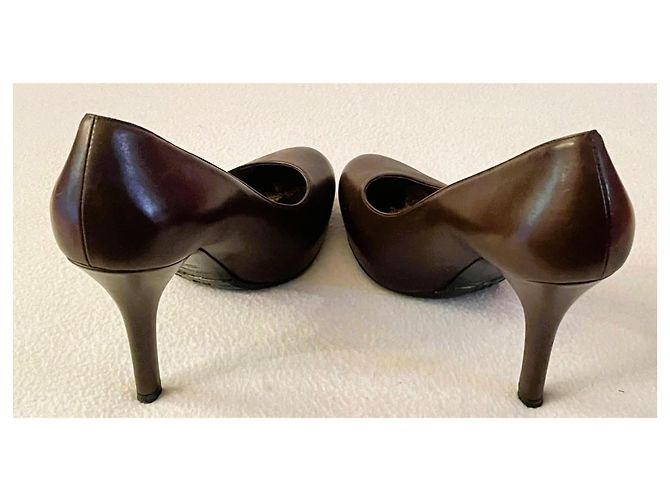 Dolce & Gabbana Braune Leder-Pumps mit Leopardenprint - Ansicht 18