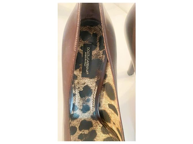 Dolce & Gabbana Braune Leder-Pumps mit Leopardenprint - Ansicht 3