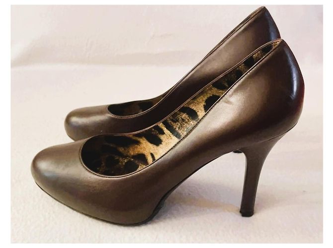 Dolce & Gabbana Braune Leder-Pumps mit Leopardenprint - Ansicht 5