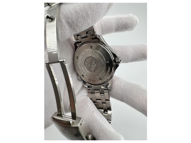 Omega Seamaster — James Bond Edition, 2002 - view 6