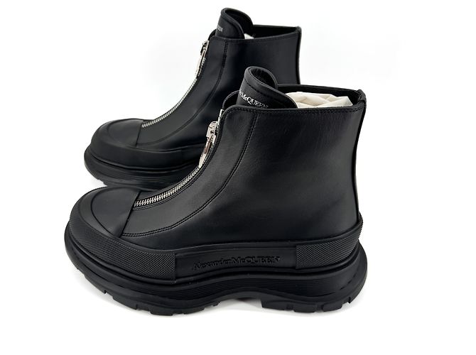 Alexander McQueen — Tread Slick Zip Boot, Cuir Noir - vista 6