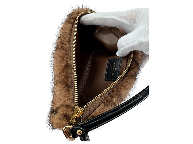 Louis Vuitton Milla — Pochette Vison Mink, 2004 - vista 15