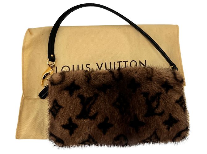 Louis Vuitton Milla — Pochette Vison Mink, 2004 - vista 19