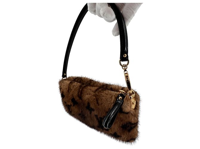 Louis Vuitton Milla — Pochette Vison Mink, 2004 - vista 4