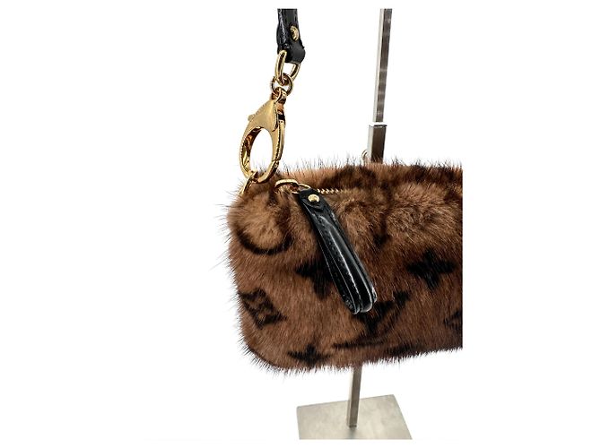 Louis Vuitton Milla — Pochette Vison Mink, 2004 - vista 6