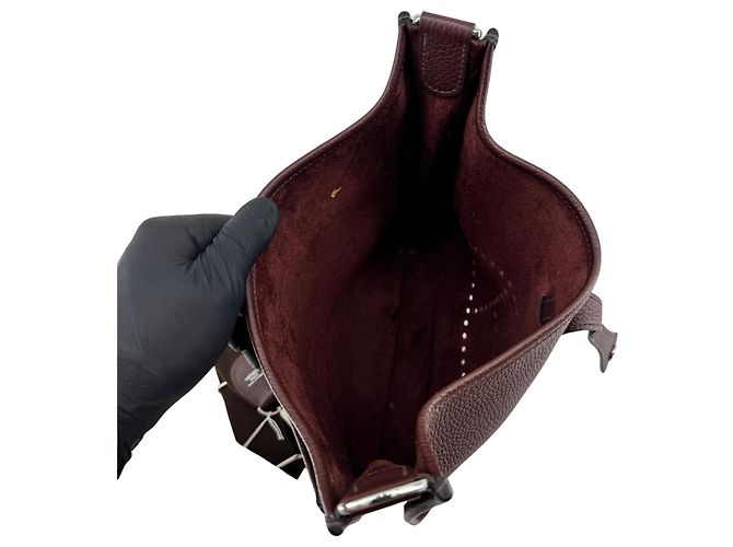 Hermès Evelyne III PM — Cuir Togo Marron, 2020 - vista 9