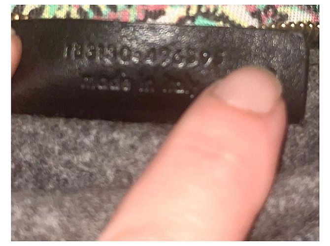 Yves Saint Laurent Leder Beuteltasche Schwarz - Ansicht 4
