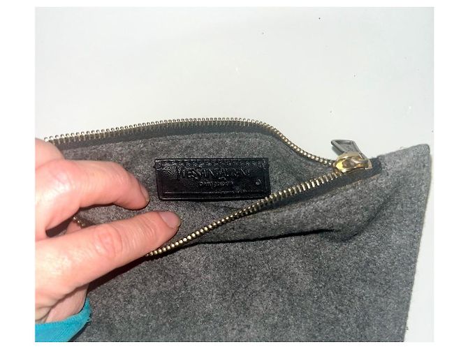 Yves Saint Laurent Leder Beuteltasche Schwarz - Ansicht 7