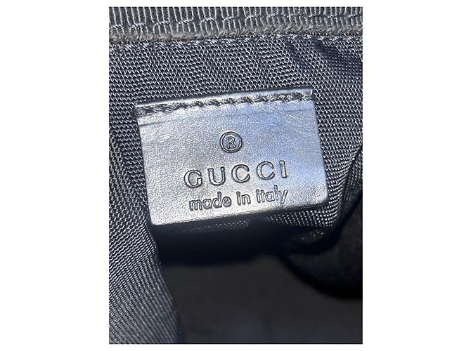 Gucci Borsa Duffle in Nylon Nero e Pelle - vista 6