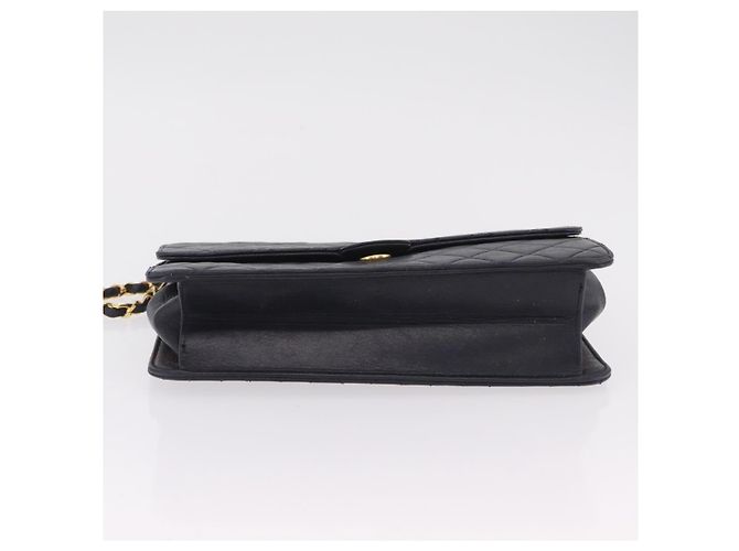 Borsa a tracolla CHANEL Matelasse con catena in pelle d'agnello nera e oro CC - vista 11