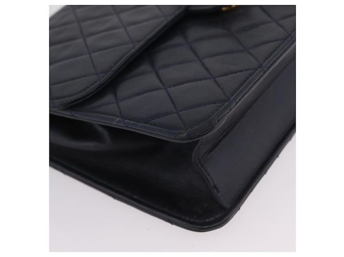 Borsa a tracolla CHANEL Matelasse con catena in pelle d'agnello nera e oro CC - vista 12