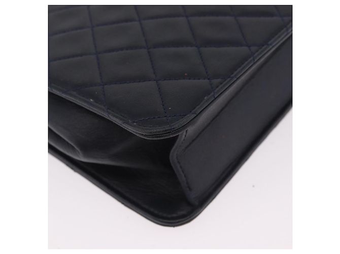 Borsa a tracolla CHANEL Matelasse con catena in pelle d'agnello nera e oro CC - vista 14