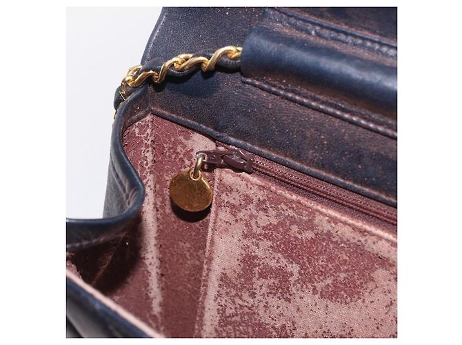 Borsa a tracolla CHANEL Matelasse con catena in pelle d'agnello nera e oro CC - vista 26