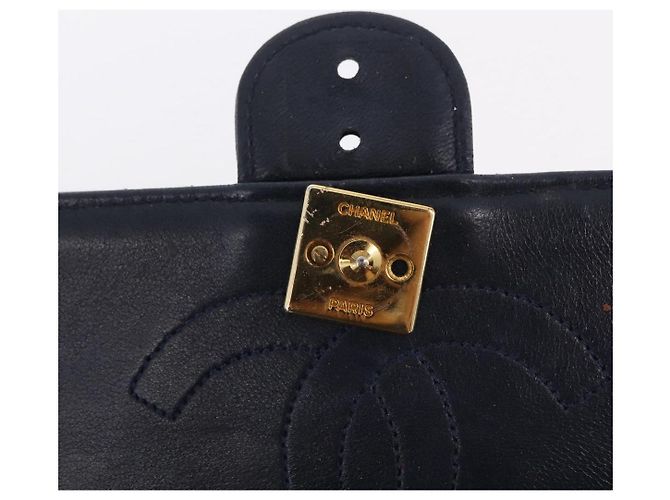 Borsa a tracolla CHANEL Matelasse con catena in pelle d'agnello nera e oro CC - vista 30