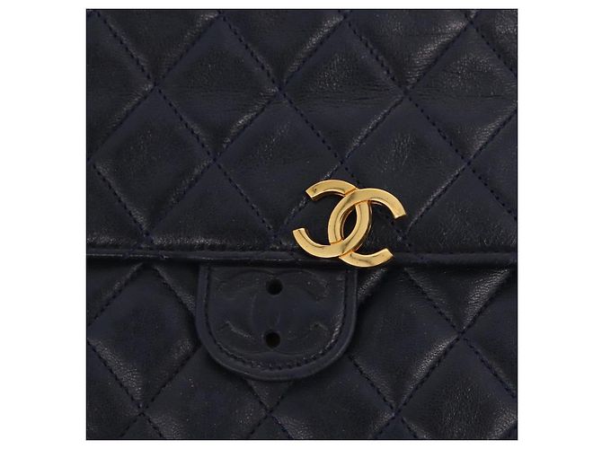 Borsa a tracolla CHANEL Matelasse con catena in pelle d'agnello nera e oro CC - vista 31