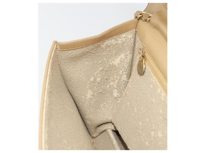 Borsa a tracolla CHANEL Matelasse 25 in pelle d'agnello beige con catena e CC dorati - vista 23