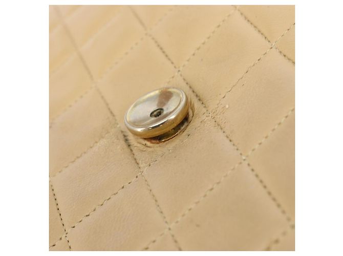 Borsa a tracolla CHANEL Matelasse 25 in pelle d'agnello beige con catena e CC dorati - vista 8