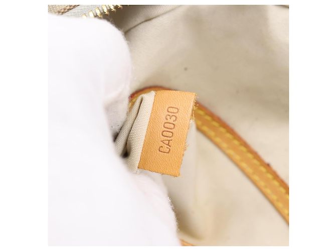 LOUIS VUITTON Monogram Mini Jeanne GM Shoulder Bag Blue M92000 LV - vista 26